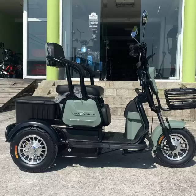 Електрическа триколка Mega Motors